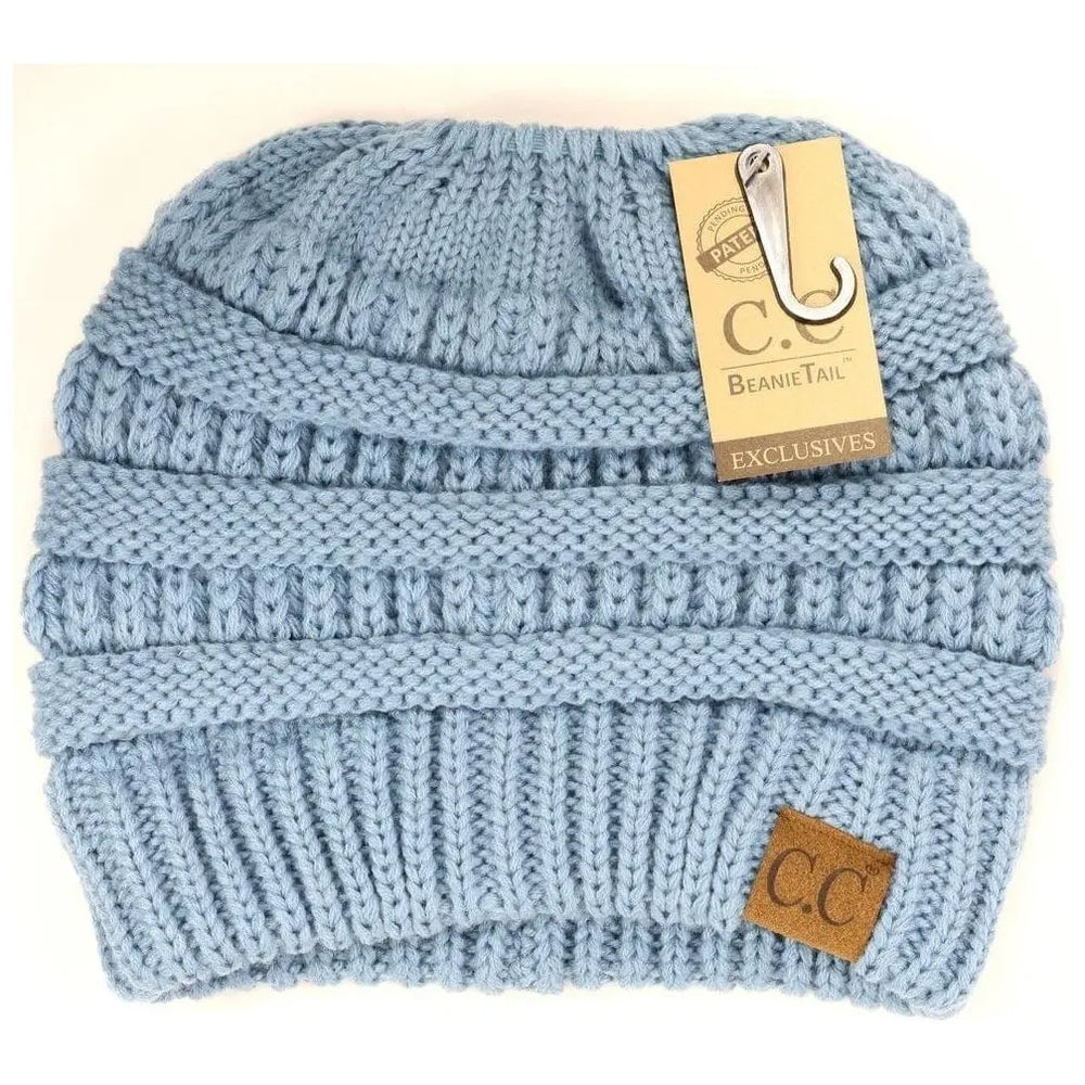 Solid  classic  cc beanie  tail 