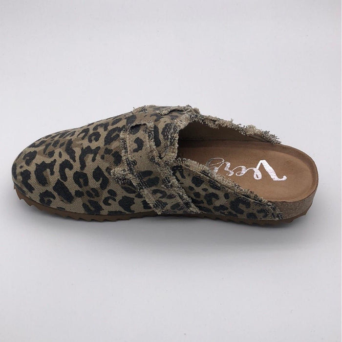 Gypsy-jazz leopard picnic shoe