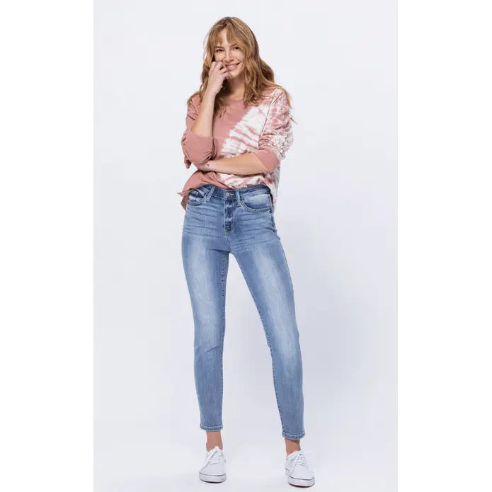 Judy blue Hi - rise light bleach wash relaxed fit - LECCE