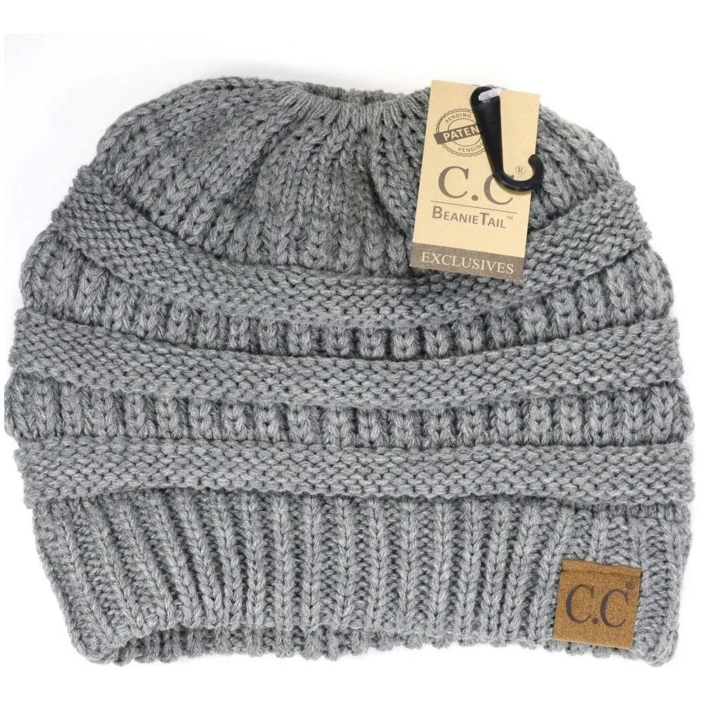 Solid  classic  cc beanie  tail 