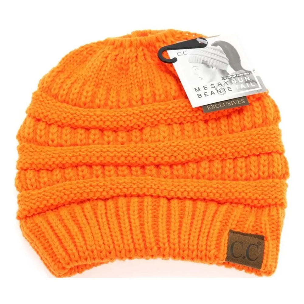 Solid  classic  cc beanie  tail 