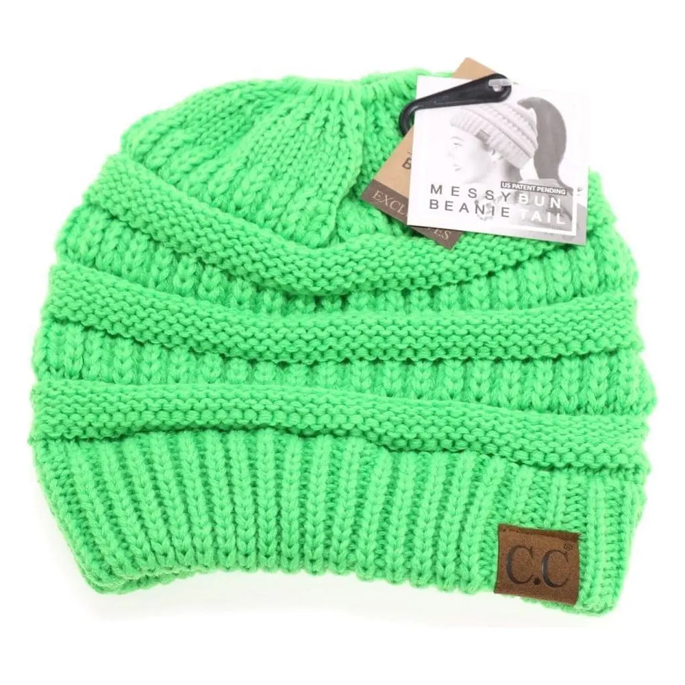 Solid  classic  cc beanie  tail 