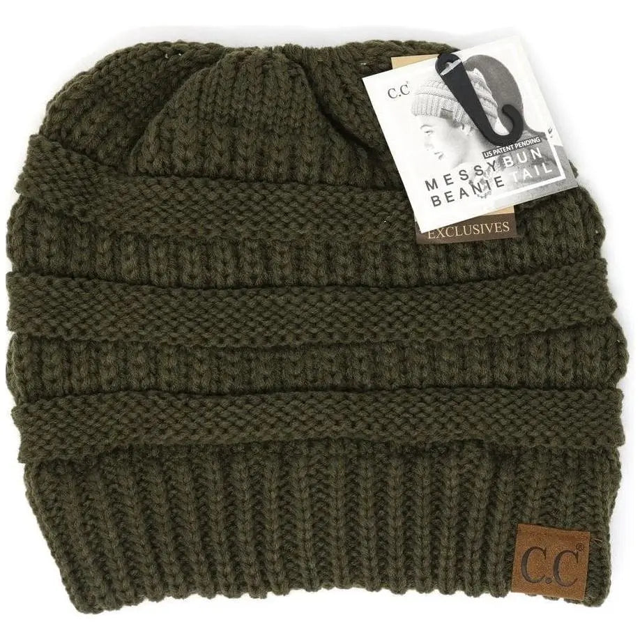 Solid  classic  cc beanie  tail 