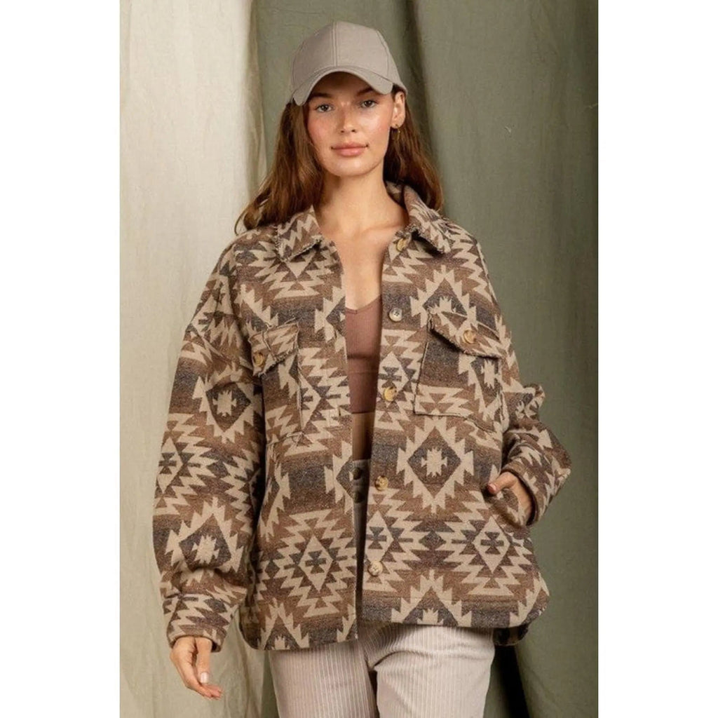 Chaqueta casual con cuello y patrón azteca