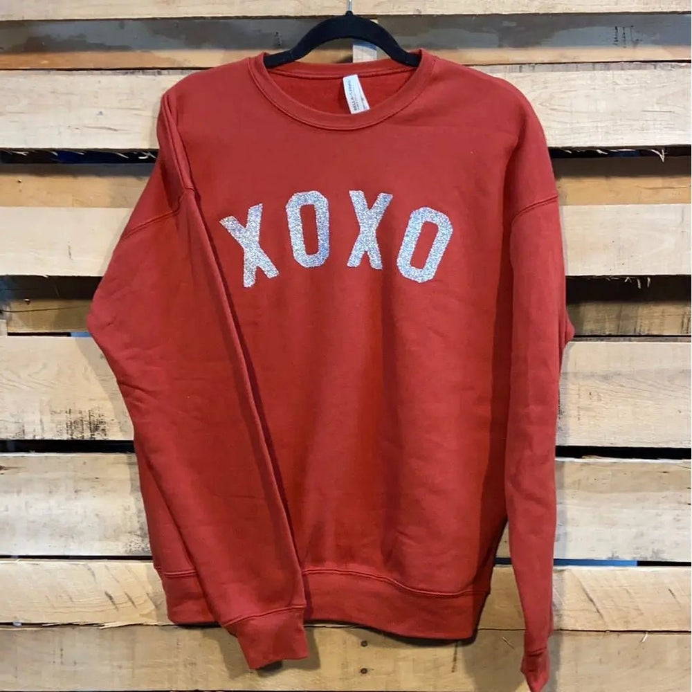 XOXO Silver Glitter Graphic Pullover - LECCE